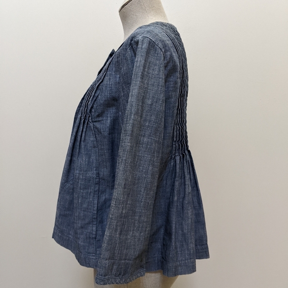 GAP Chambray Pleated Crop Jacket - Picture 2 of 5